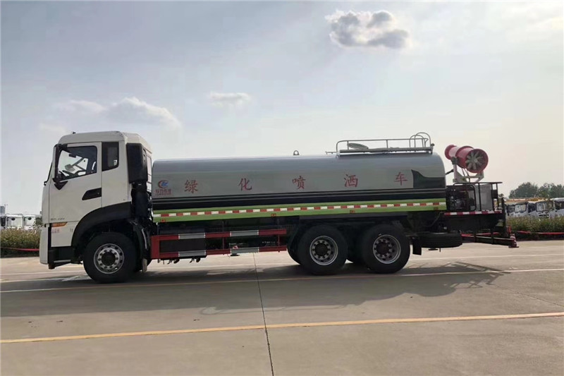 東風天龍后八輪20噸噴霧車，國六綠化噴灑車