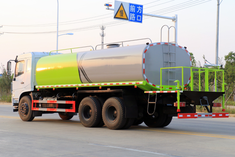 國六東風專底后雙橋18-20方灑水車