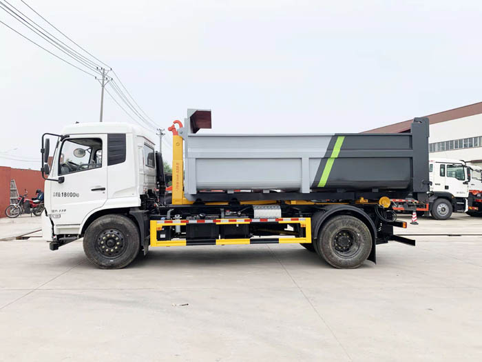 國(guó)六東風(fēng)天錦15方勾臂套臂垃圾車